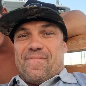 Meet your Posher, Doug